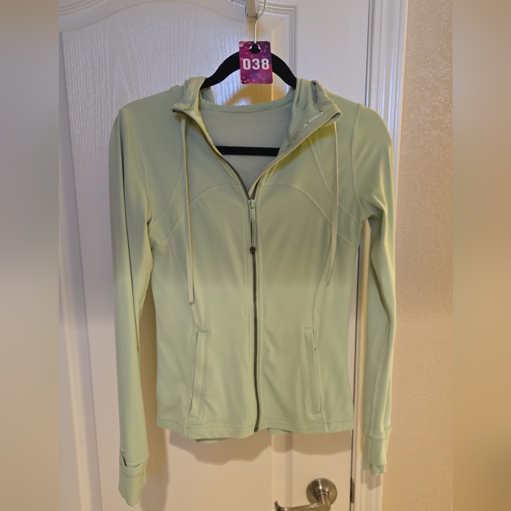 Lululemon Define